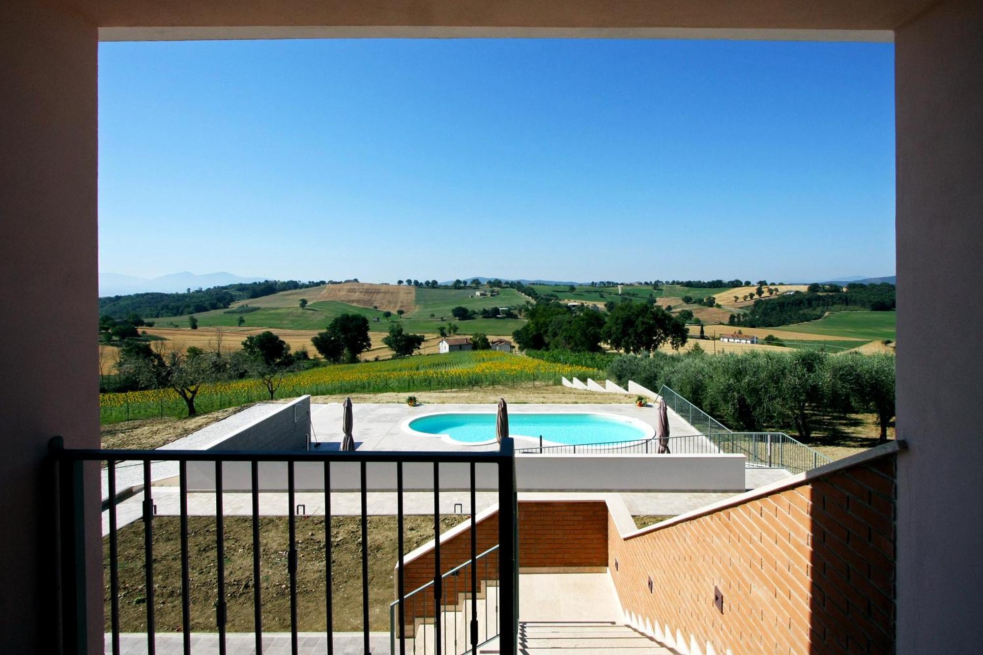 הוילה Montecastrilli La Collina Del Girasole מראה חיצוני תמונה