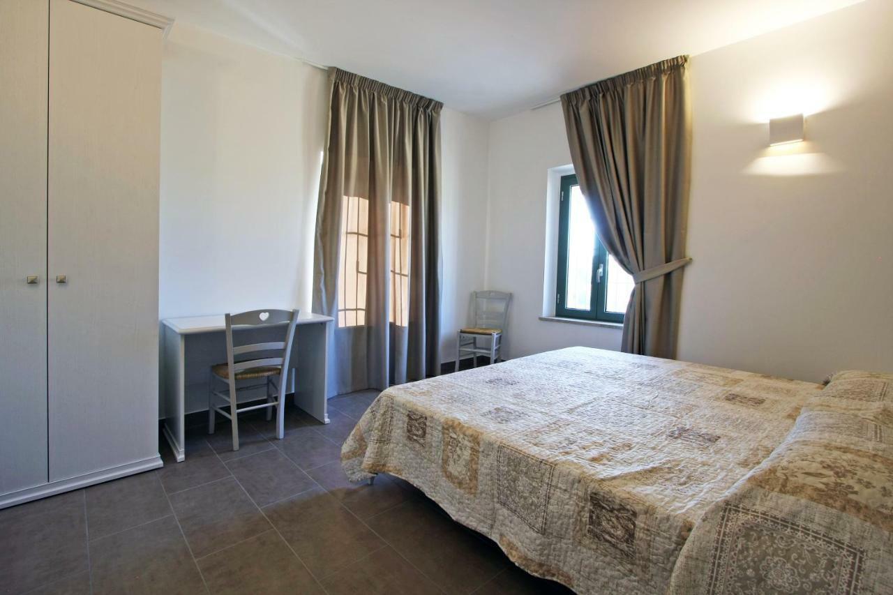 הוילה Montecastrilli La Collina Del Girasole מראה חיצוני תמונה
